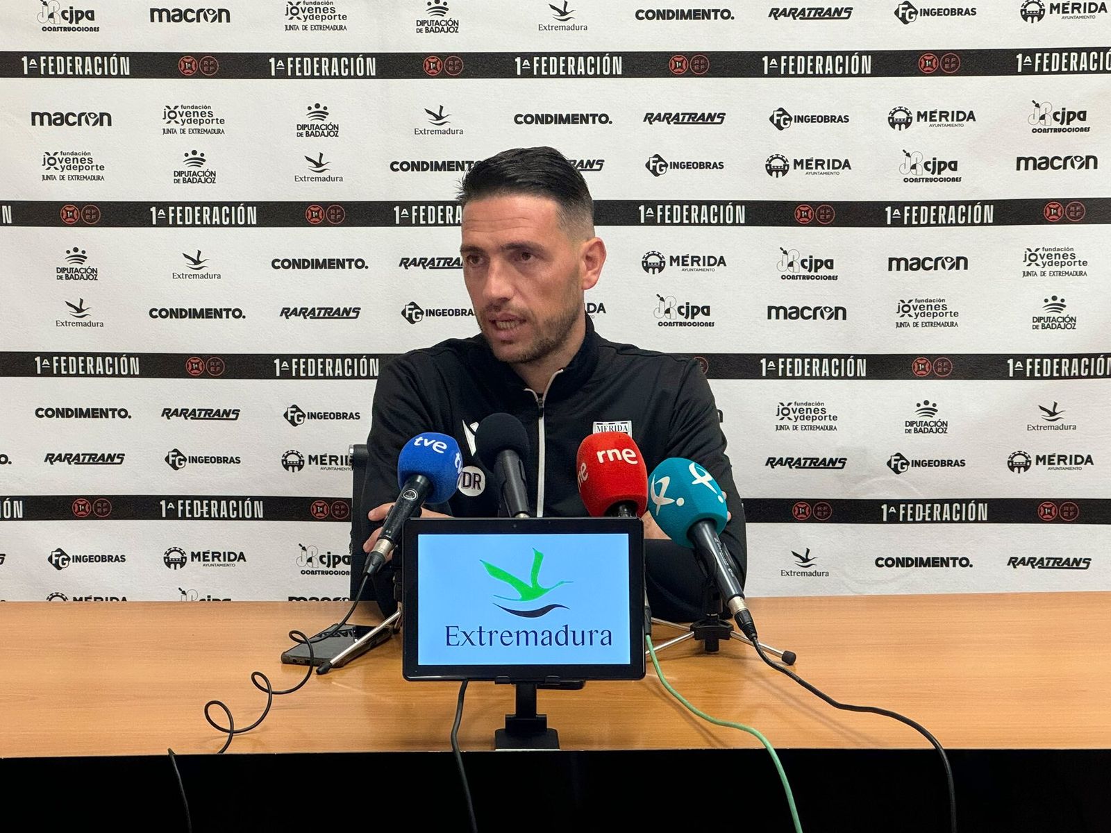 David Rocha, en rueda de prensa.