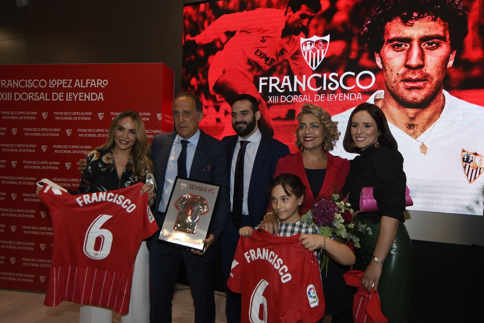 Las imágenes del Dorsal de Leyenda del Sevilla a Francisco