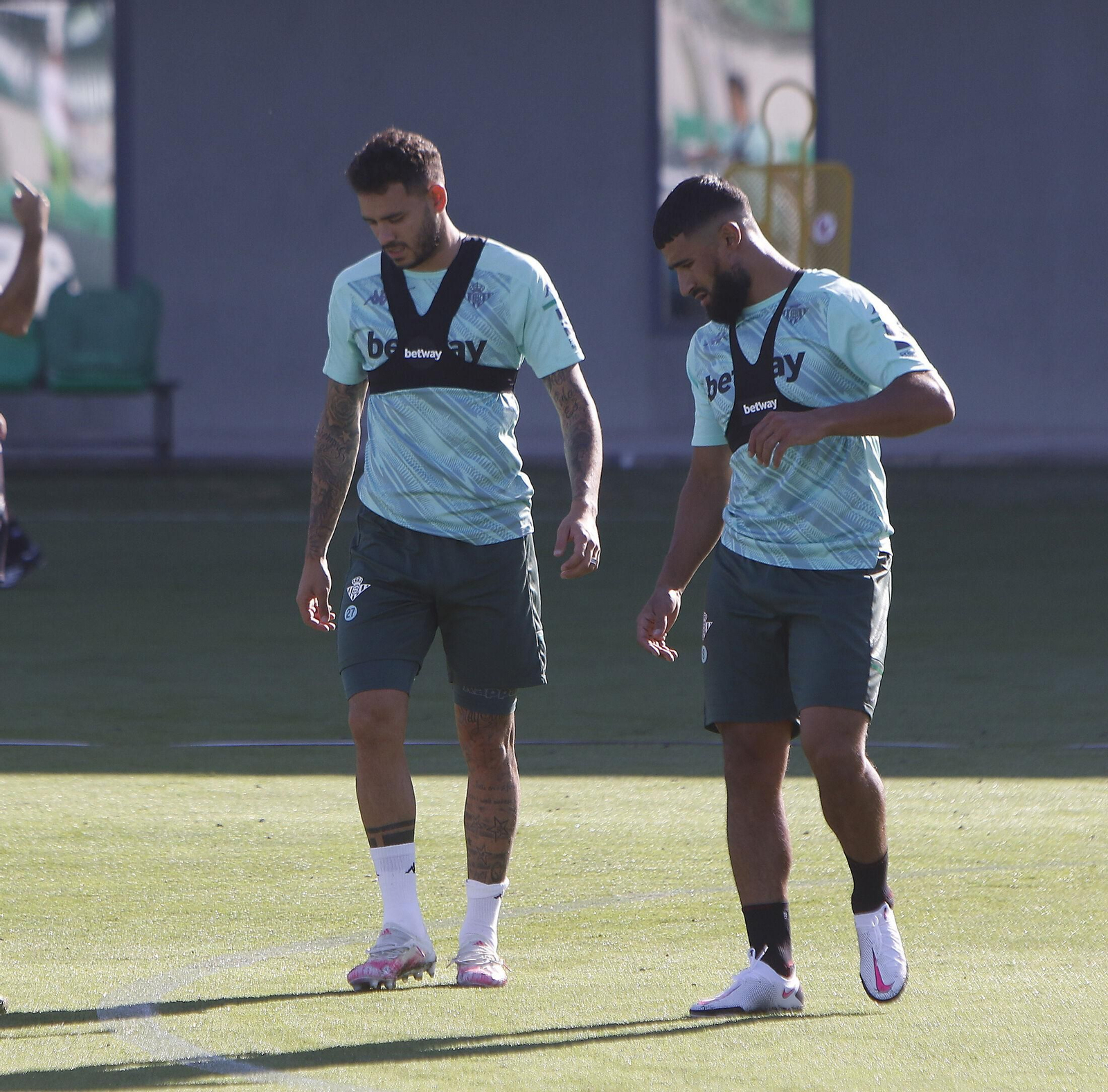 Sanabria, junto a Fekir, en un entrenamiento.