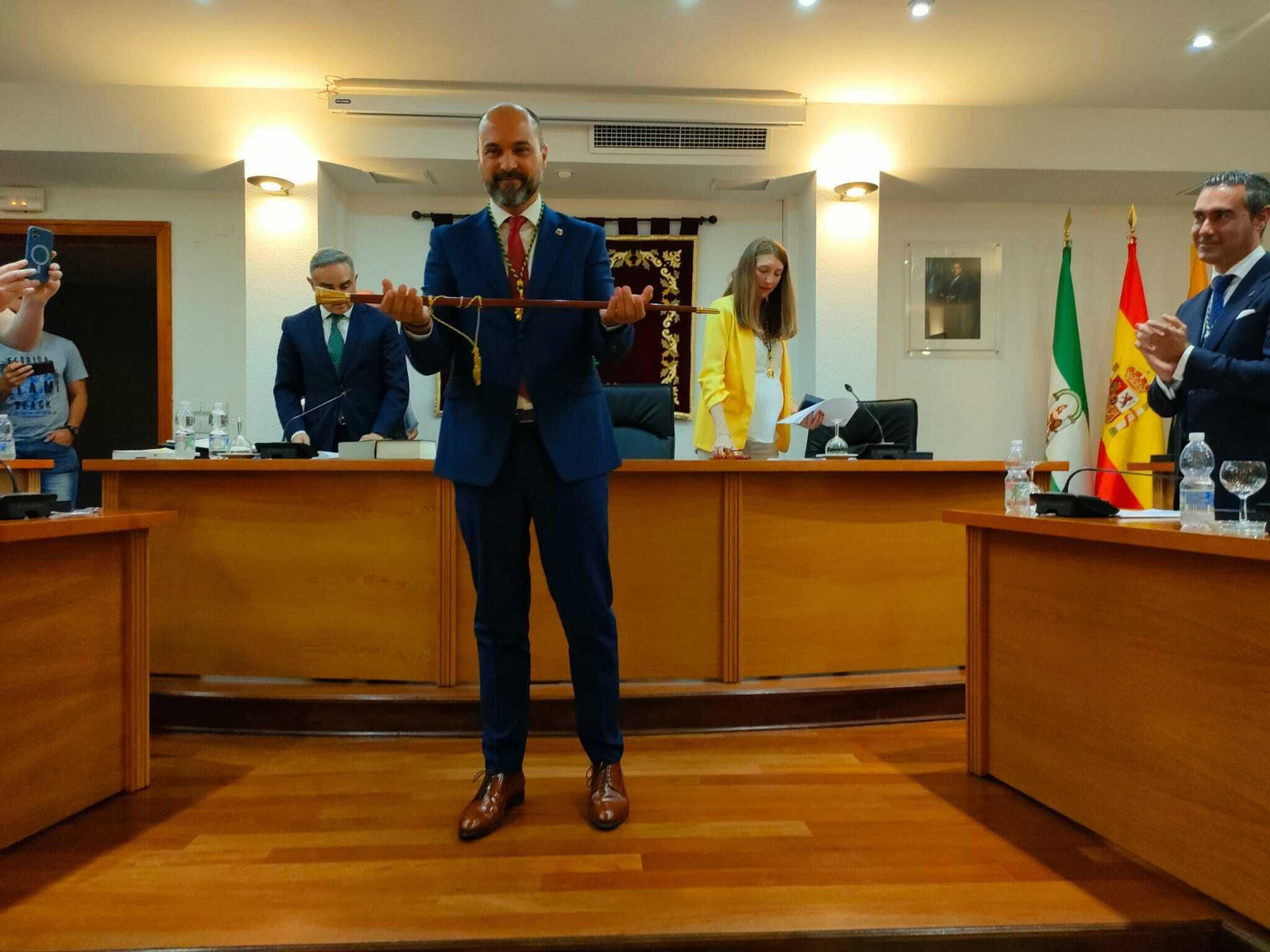 La investidura de Miguel Alconchel como alcalde de Los Barrios, en imágenes