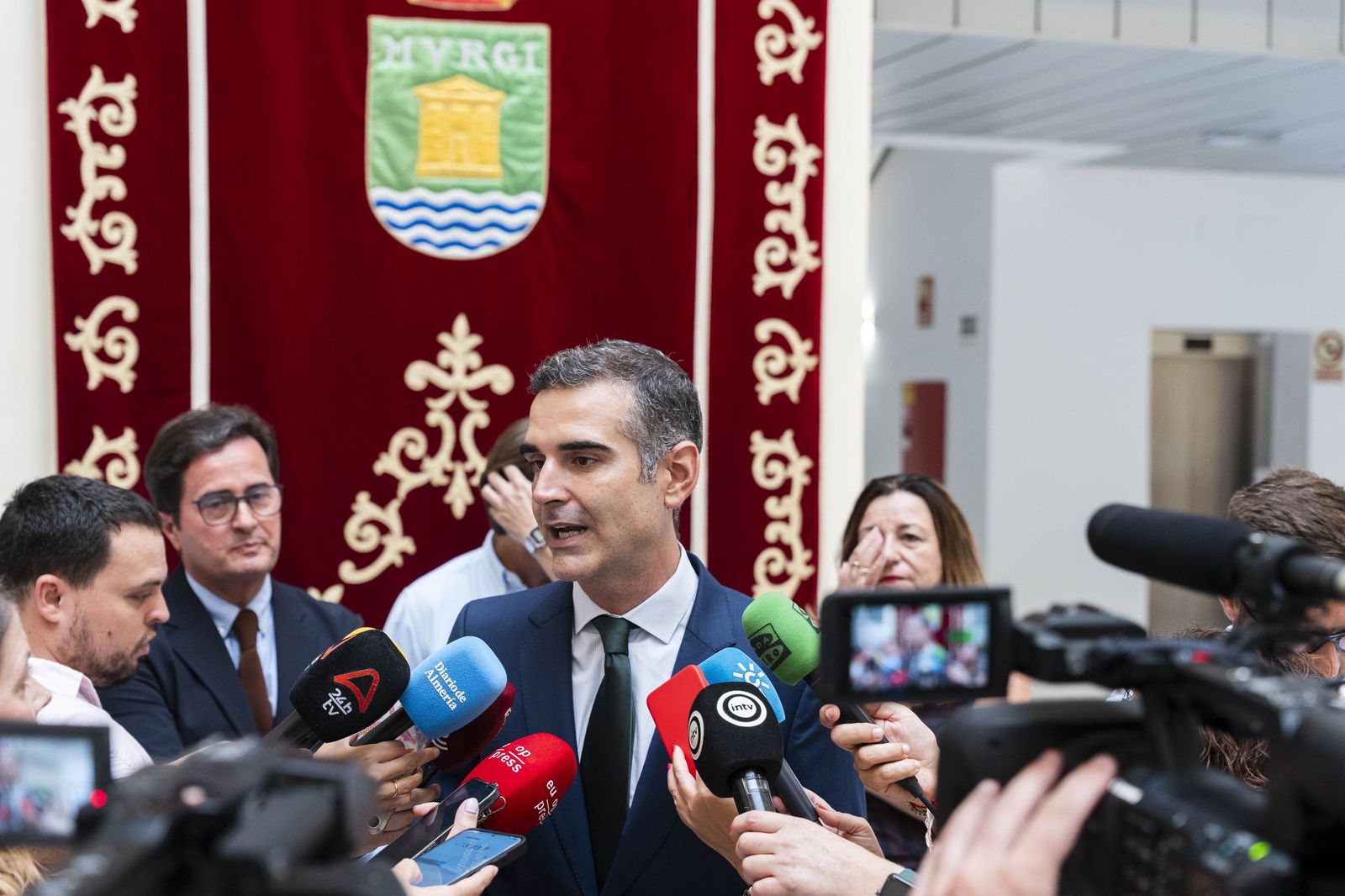 Julia Ibáñez toma posesión como nueva alcaldesa de El Ejido, en imágenes