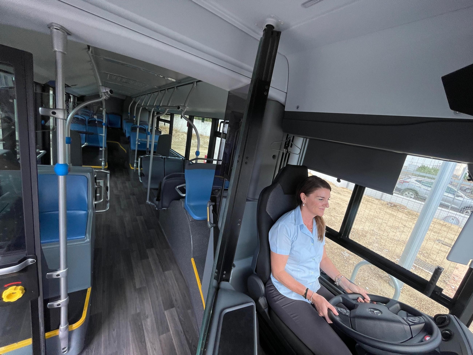 Llega a Jerez el primero de los nuevos autobuses urbanos