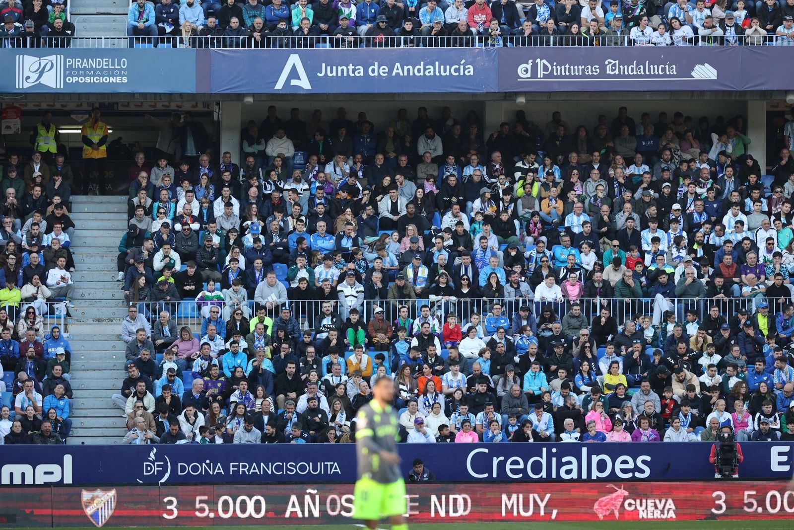 Búscate en las gradas en el Málaga CF-Ceuta