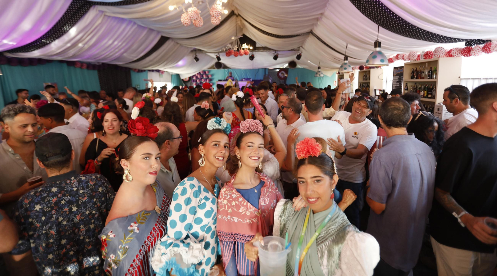 Búscate en las fotos del viernes en la Feria de Tarifa