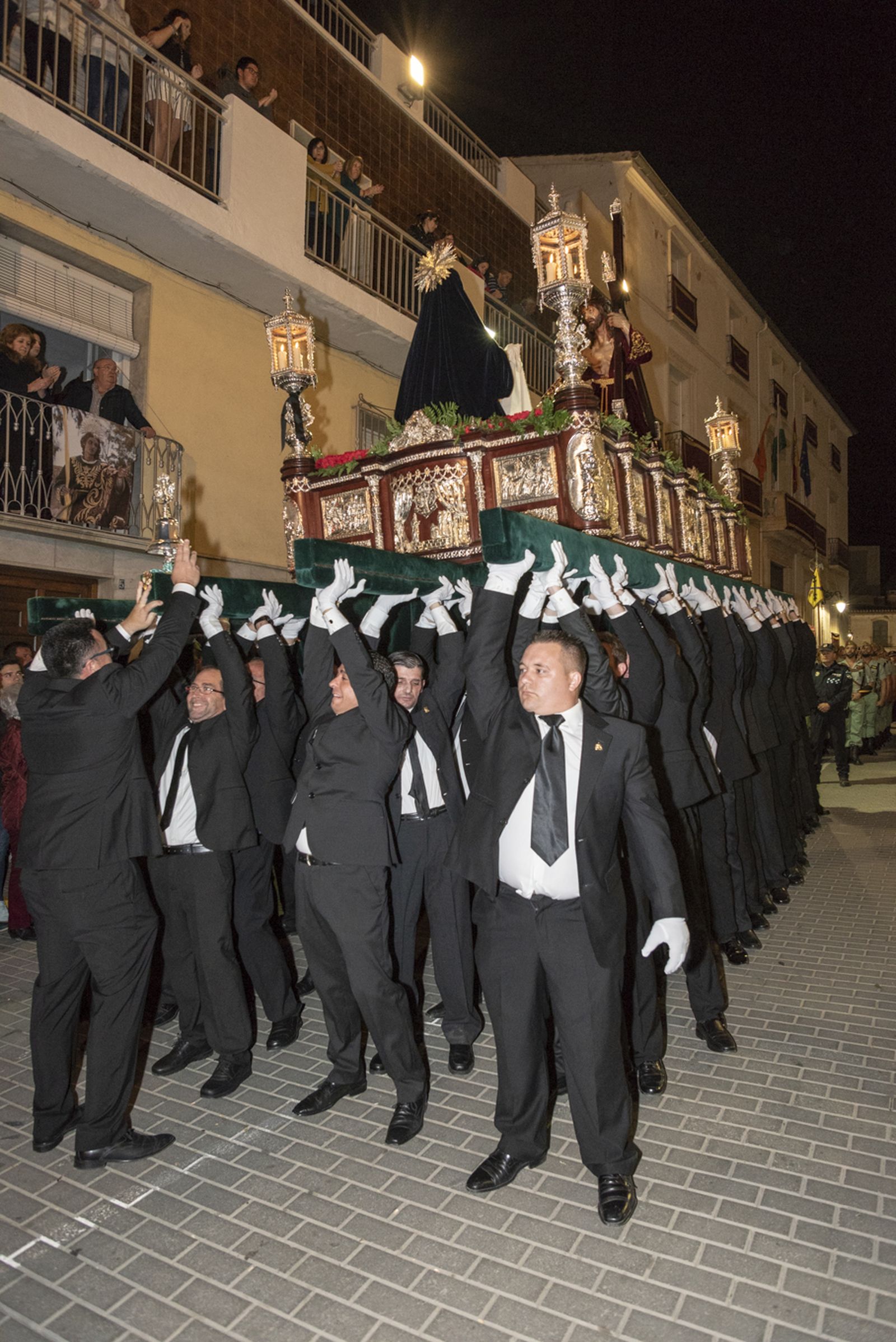 Imágenes de la procesión del Paso Blanco en Cuevas del Almanzora