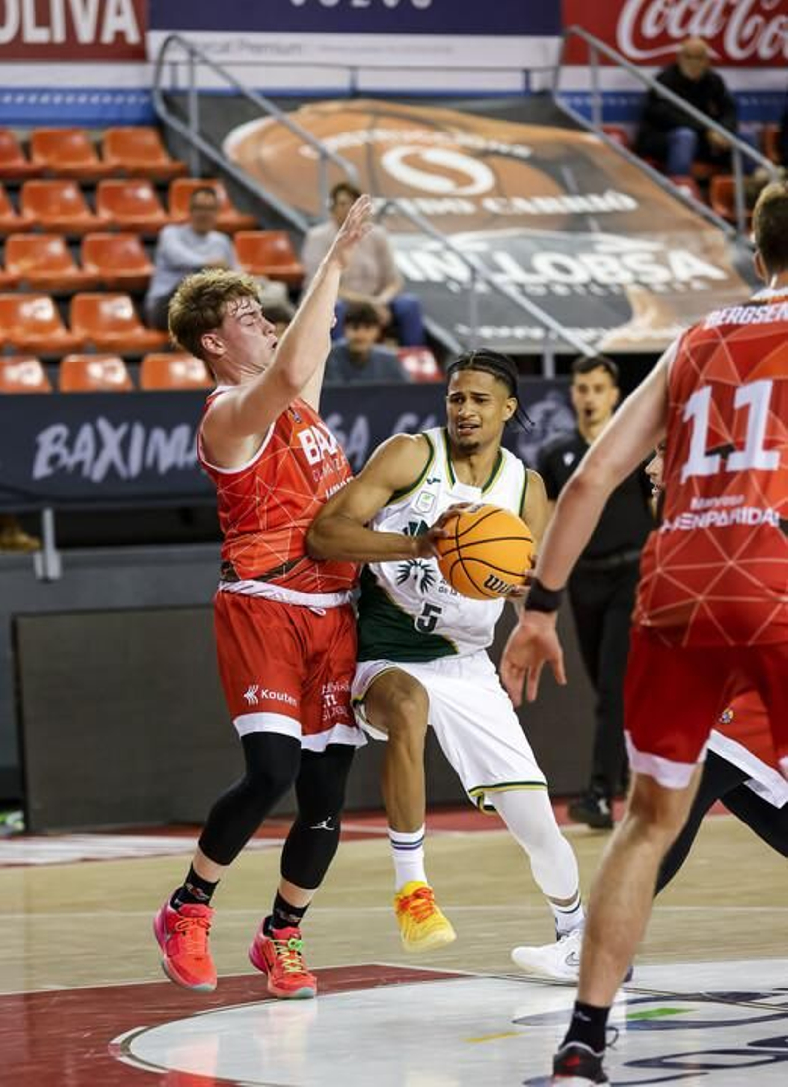 Liga U22: El Unicaja rozó la épica en Manresa con Moller y Butajevas descomunales