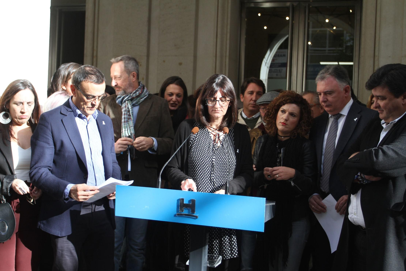 Lectura de manifiesto de violencia contra la mujer