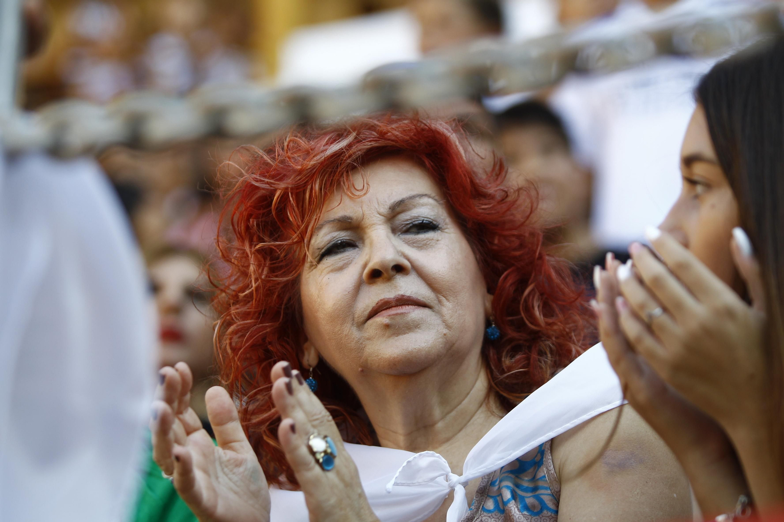 Imágenes del ambiente en la novillada organizada por la Escuela Taurina de Almería