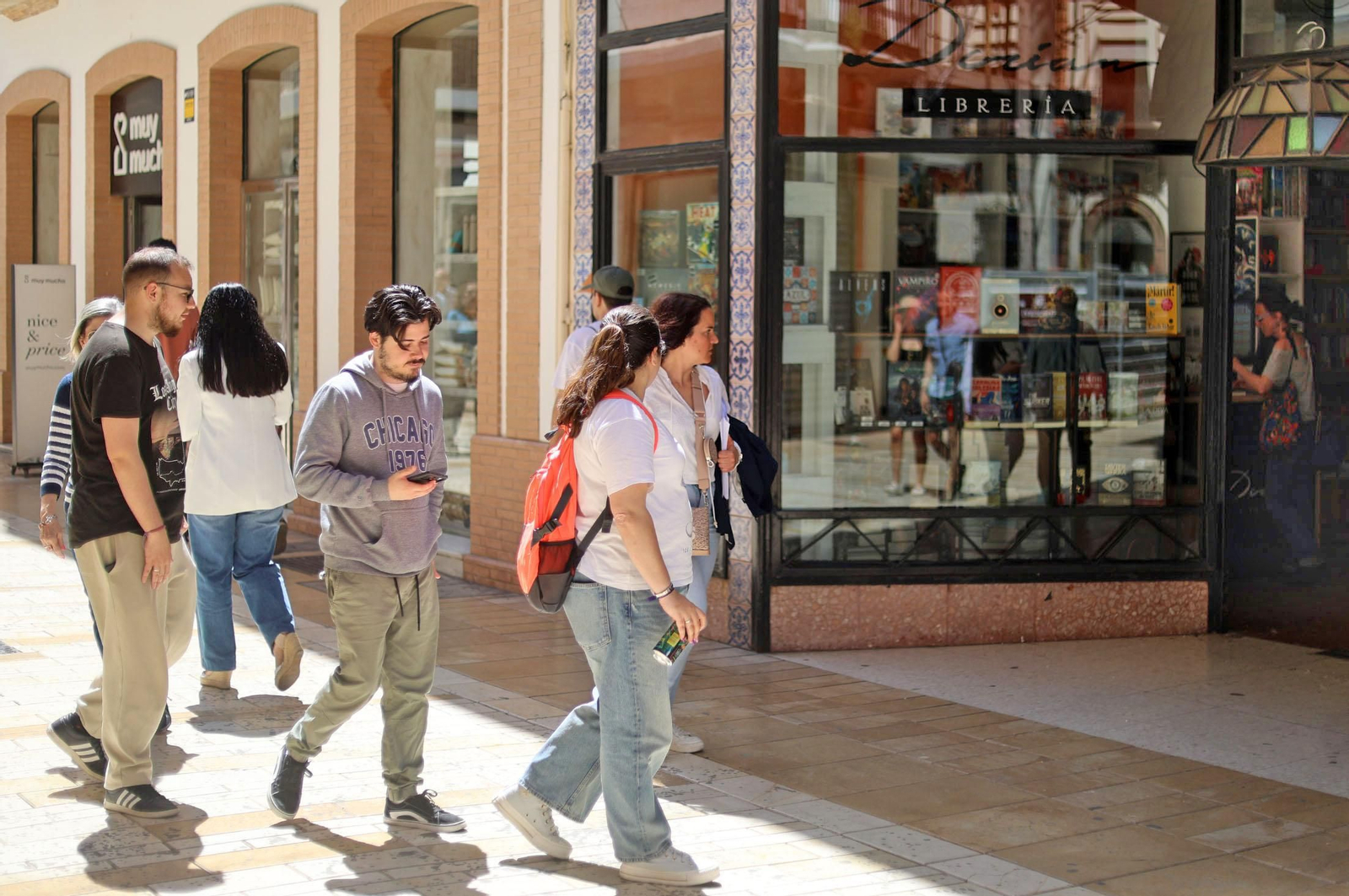 Así se vivió el apagón en las calles de Huelva, en imágenes