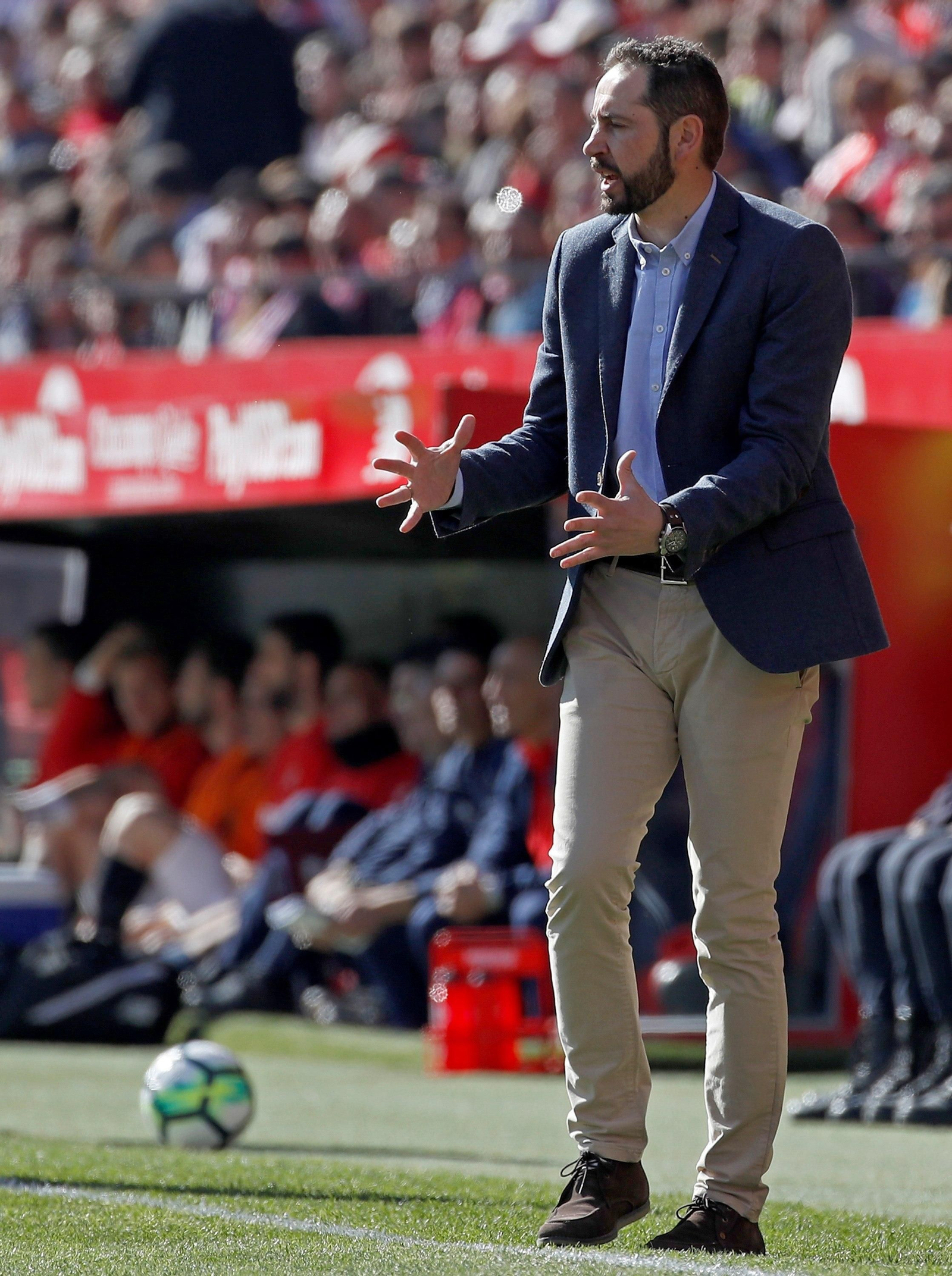 Pablo Machín, durante el partido que jugó con el Girona en Nervión.