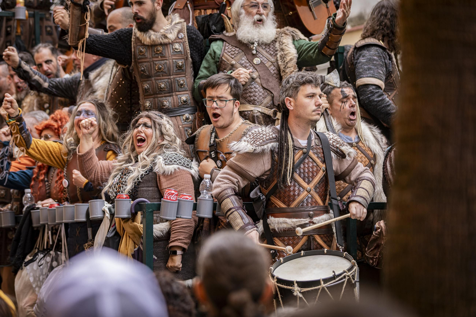 Las imágenes del segundo sábado de Carnaval de Cádiz 2025: Carrusel de coros bajo la lluvia