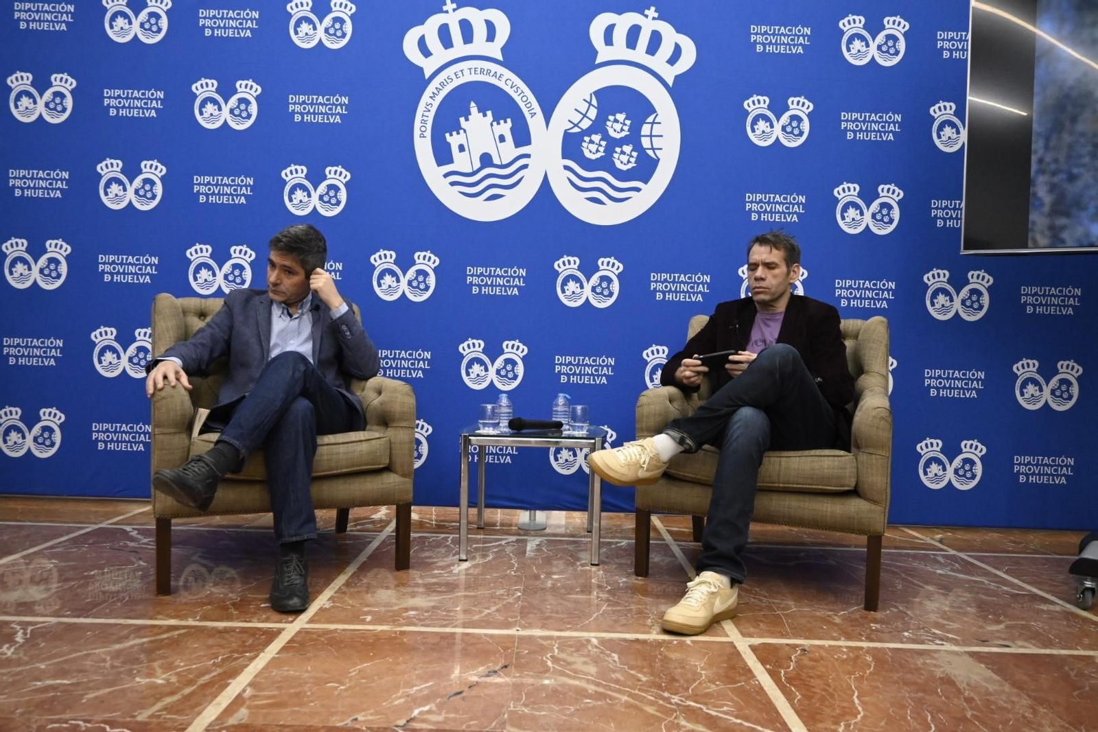 El periodista Rubén Amón presenta su libro `Tenemos que hablar' en imágenes