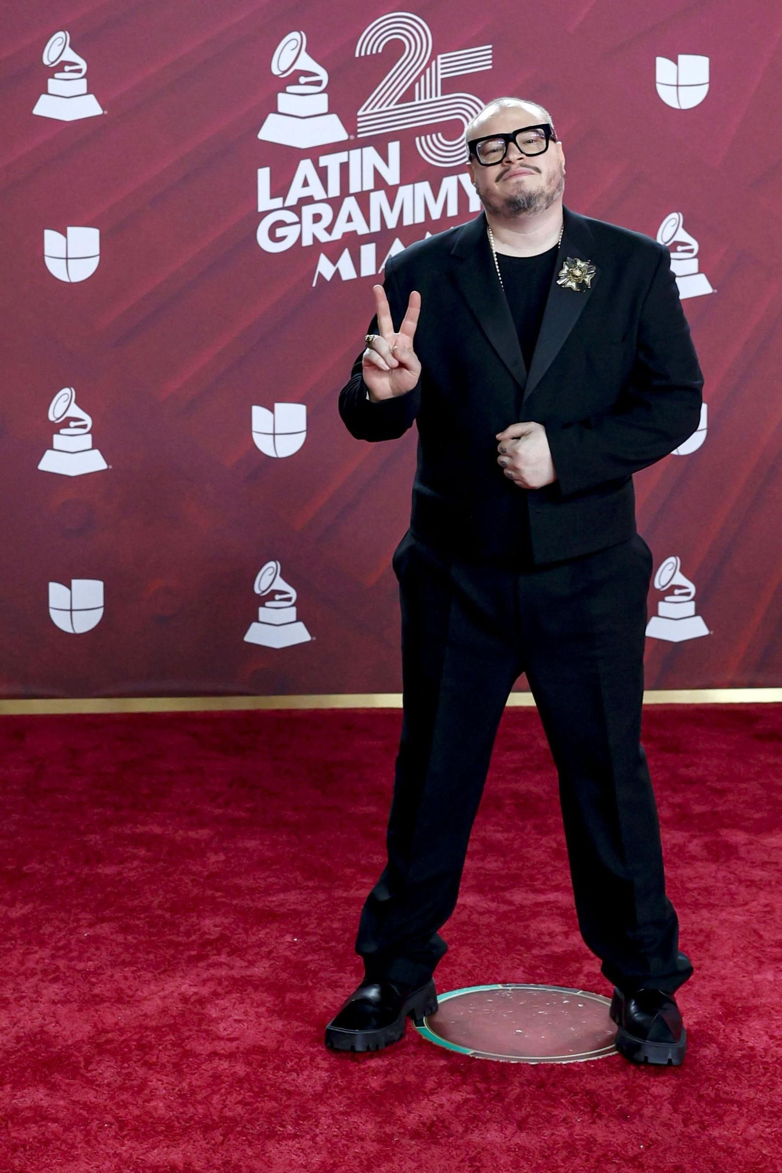 Todos los famosos, tendencias y curiosidades en la alfombra roja de la 25 edición de los Grammy Latinos