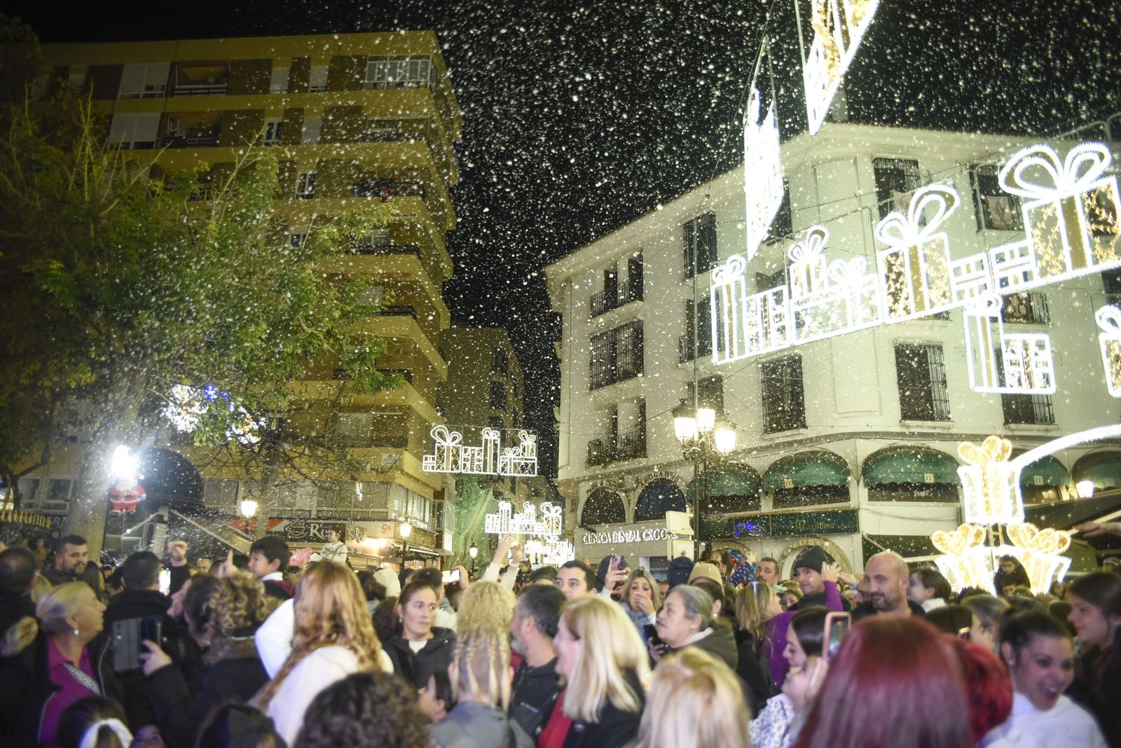 Las fotos de las precampanadas infantiles de La Línea
