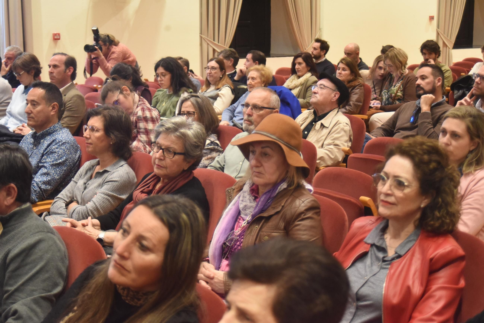 La presentación del documental 'Entre silencios, en imágenes