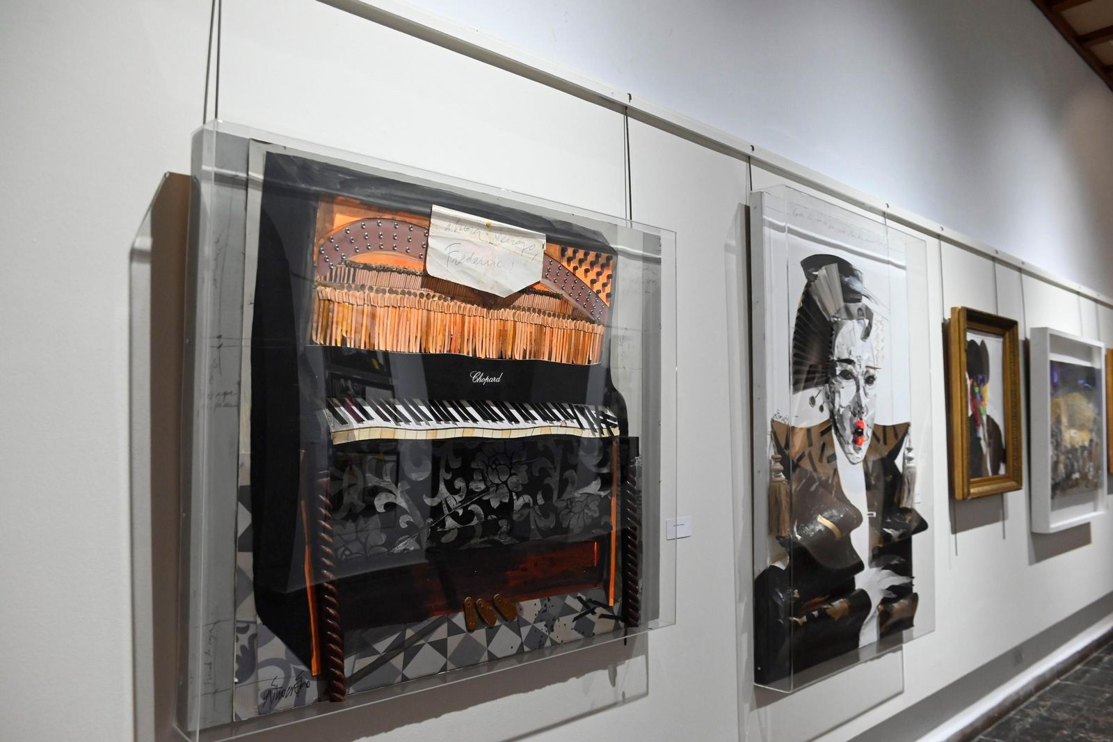 Las mejores imágenes de la exposición antológica de Juan Carlos Castro