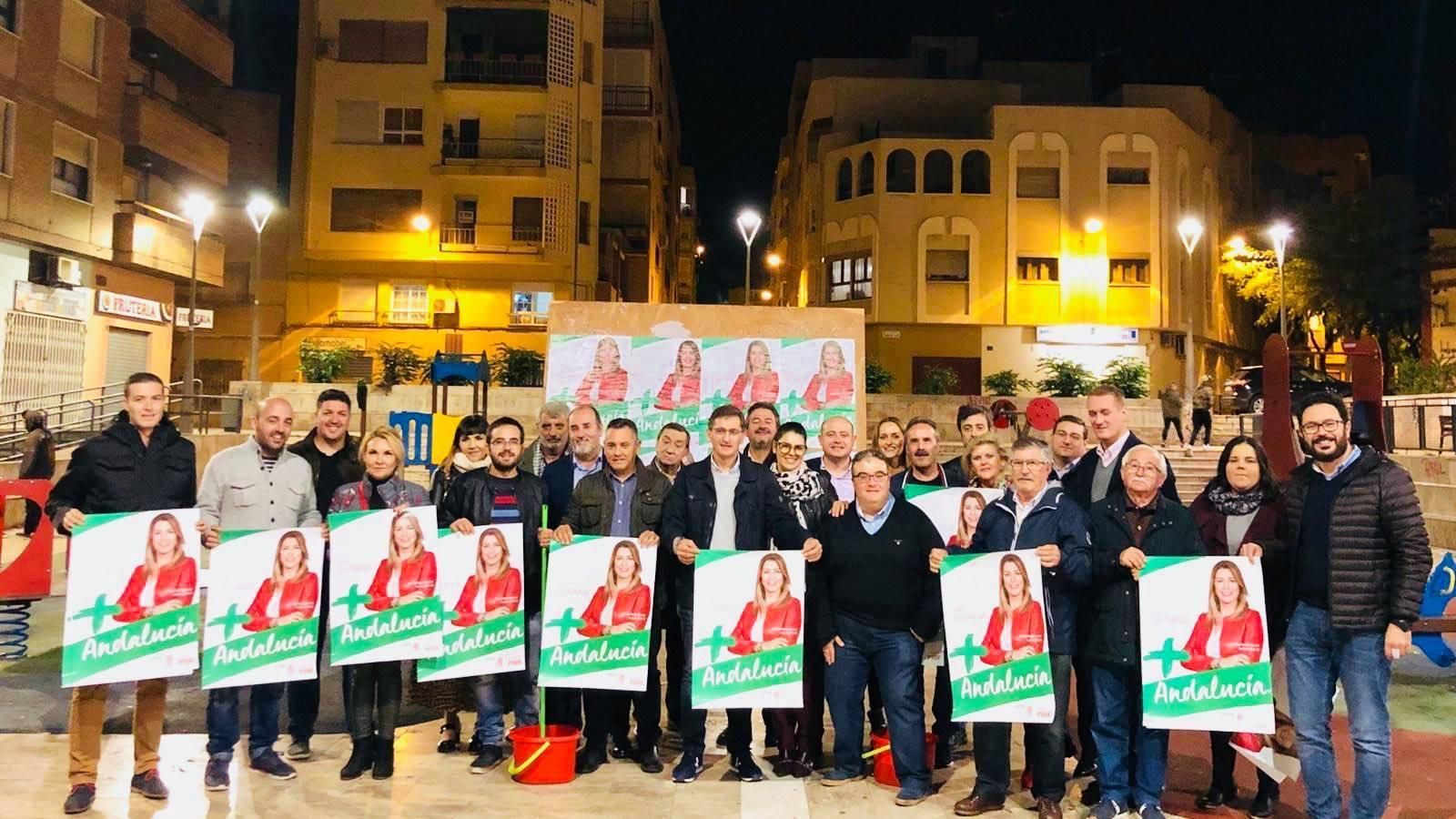 Pegada de carteles tras la presentación de la candidatura del PSOE