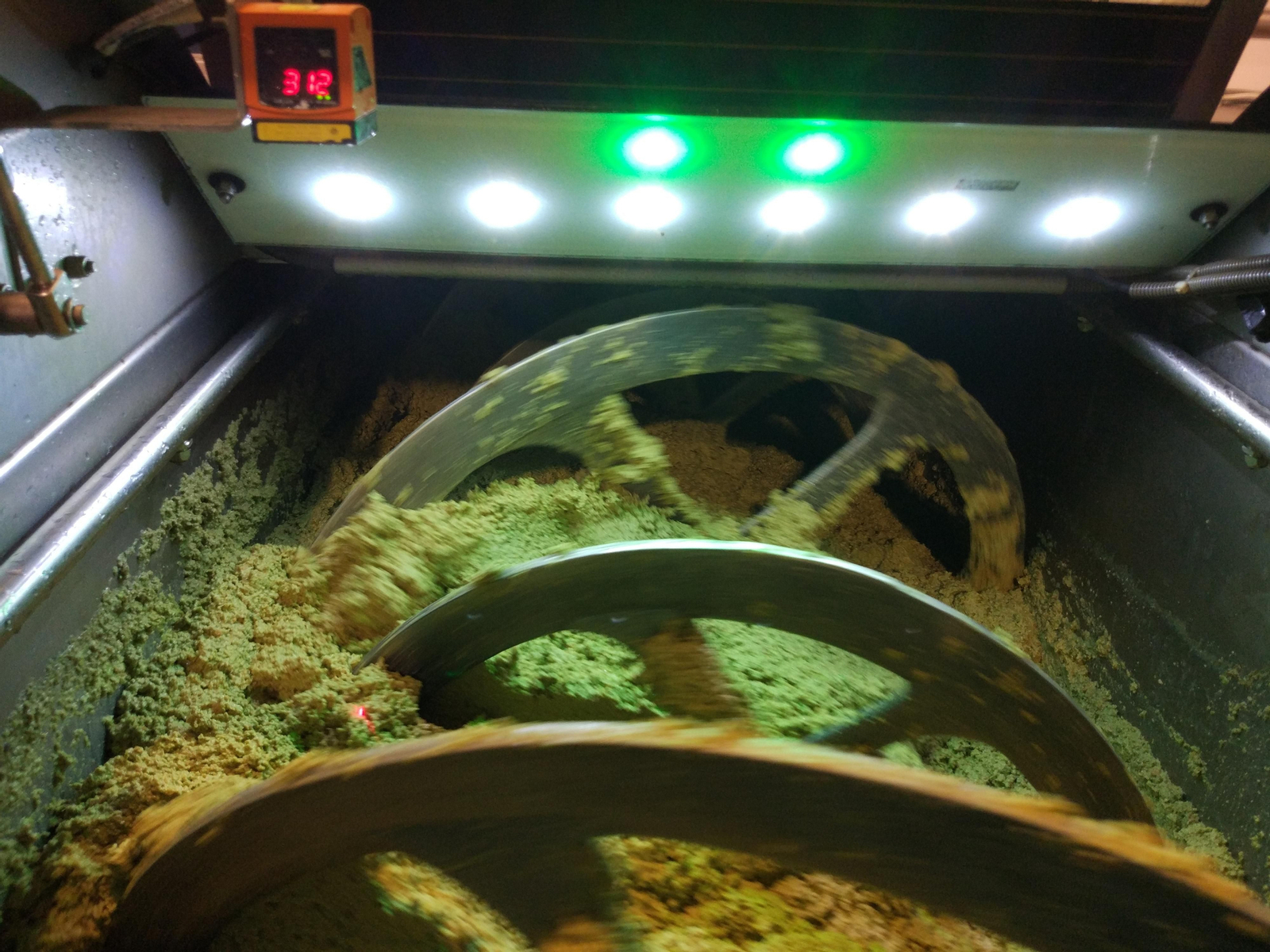 Un día de molturación en la almazara de Finca La Torre