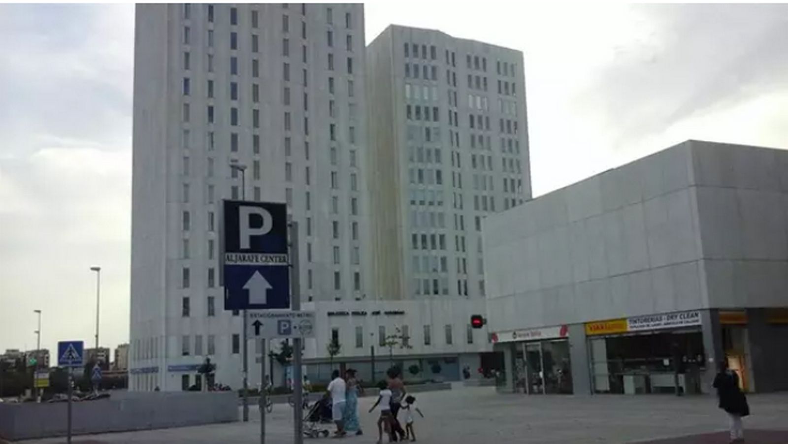 Mairena recupera la propiedad de las dos torres