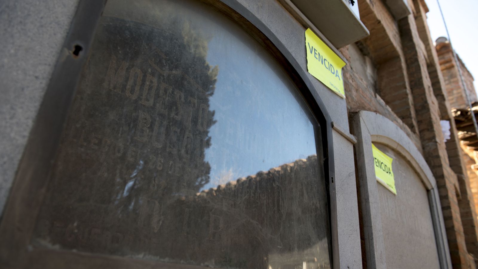 El desalojo del nicho vencido de Modesto Cendoya ha sido paralizado.