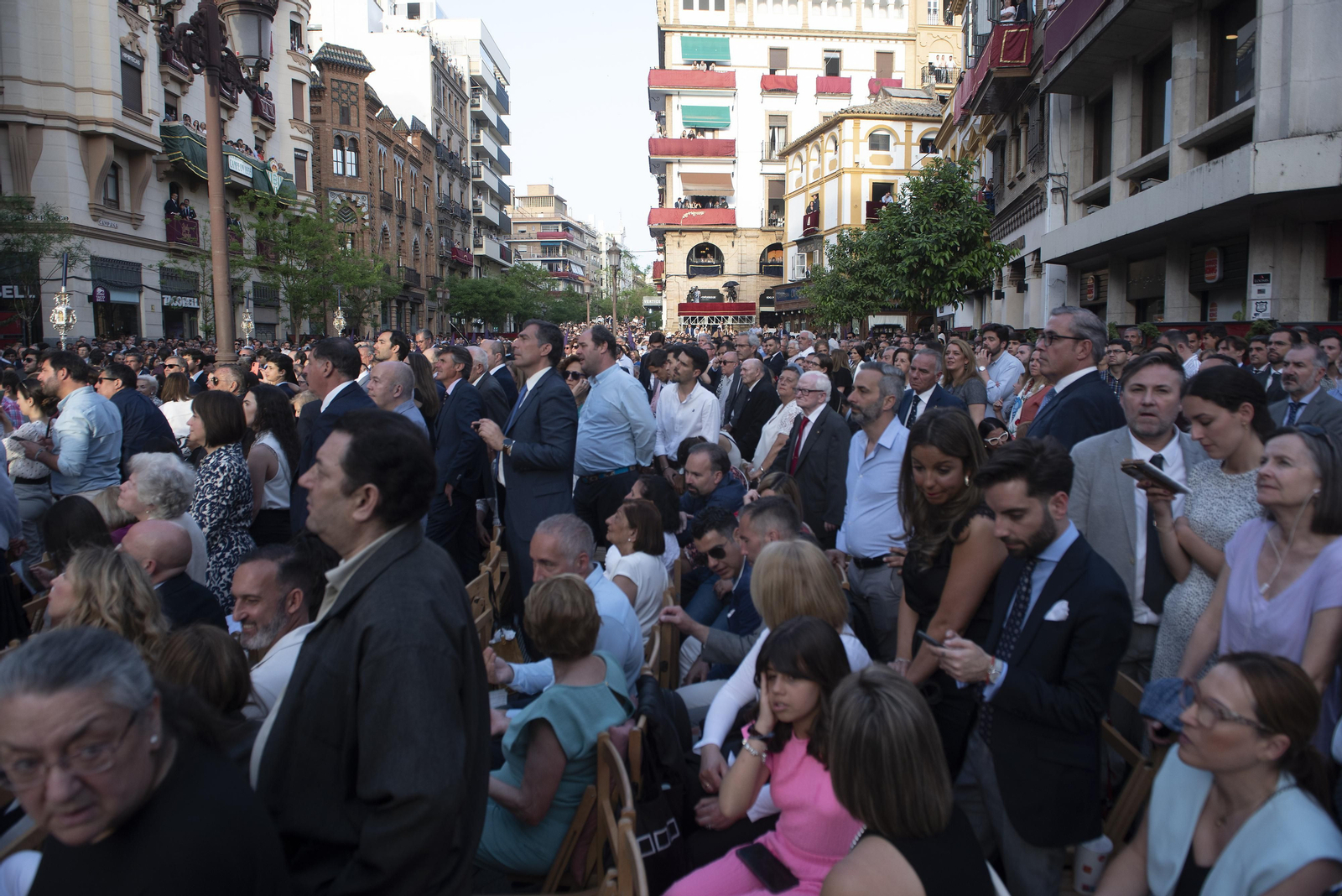 Las imágenes del Santo Entierro Grande por la Campana