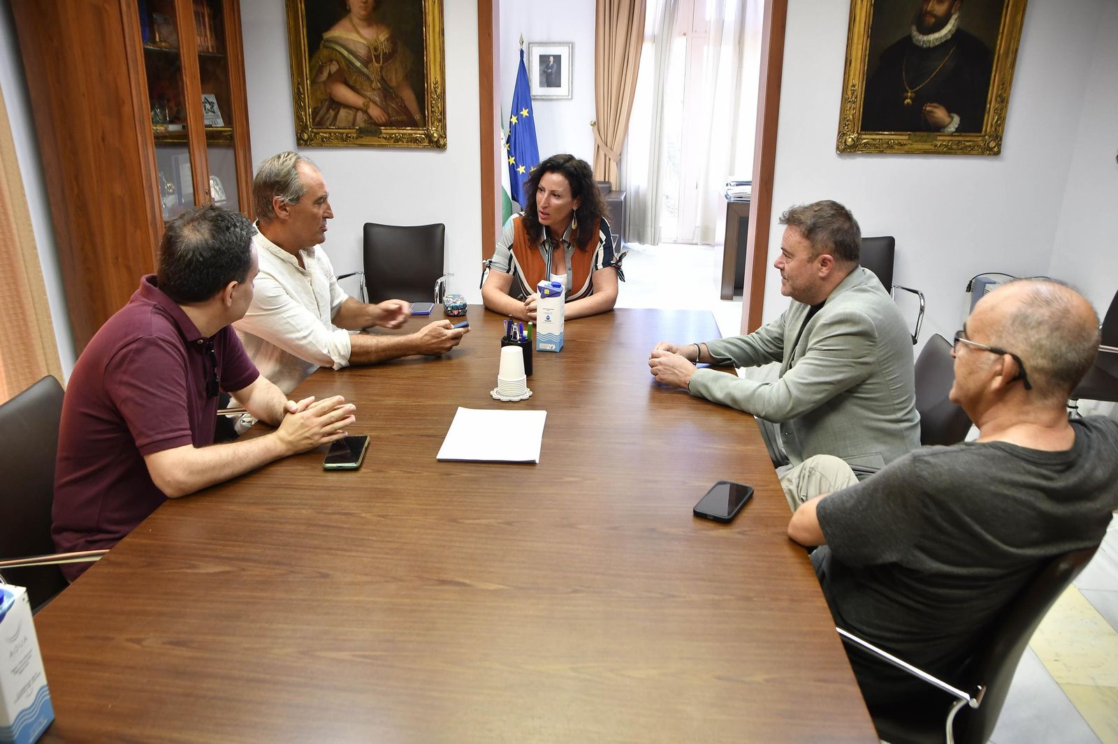 Encuentro en Alcaldía con los representantes de los periodistas deportivos