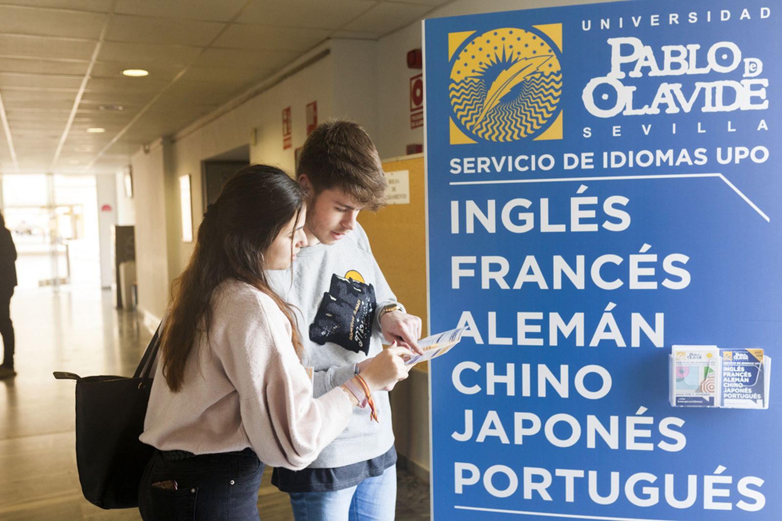 La amplia oferta de la UPO este verano en sus cursos virtuales de idioma: para niños, jóvenes y adultos