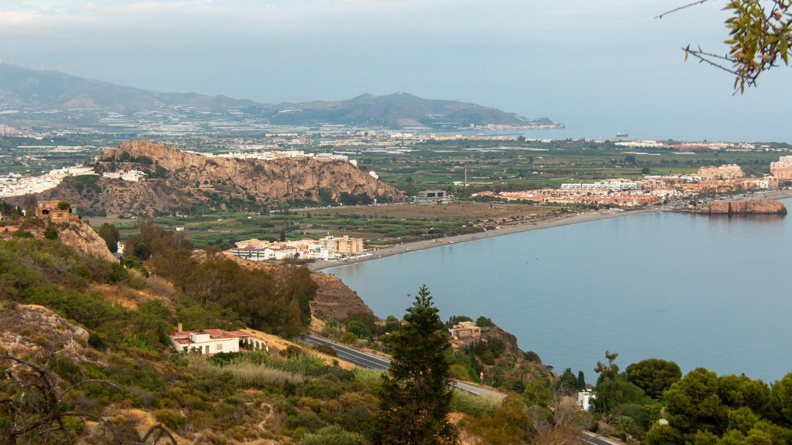 Vista de Salobreña desde Costa Aguilera Alto