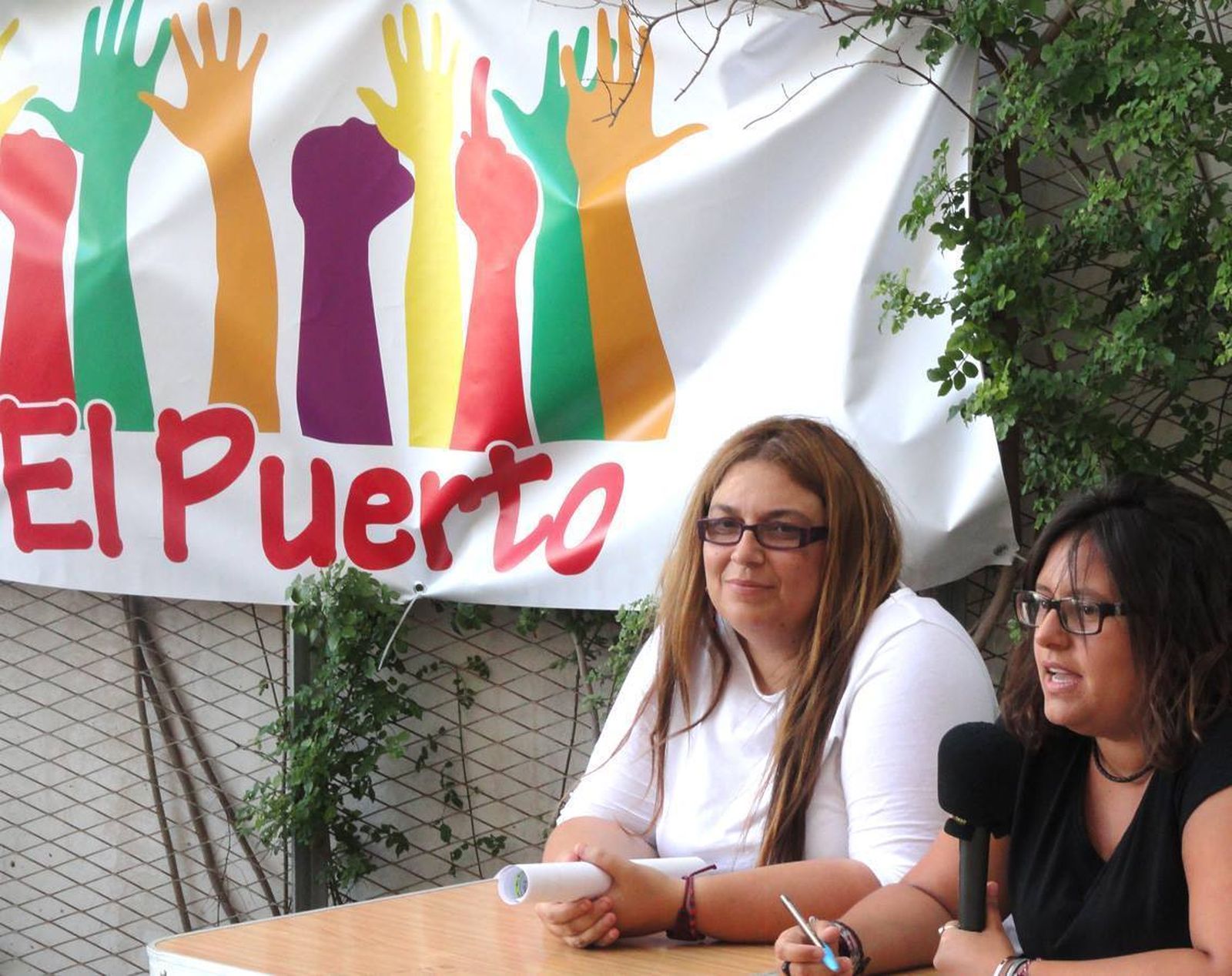 De izquierda a derecha, Laura Gómez e Irene Arana.