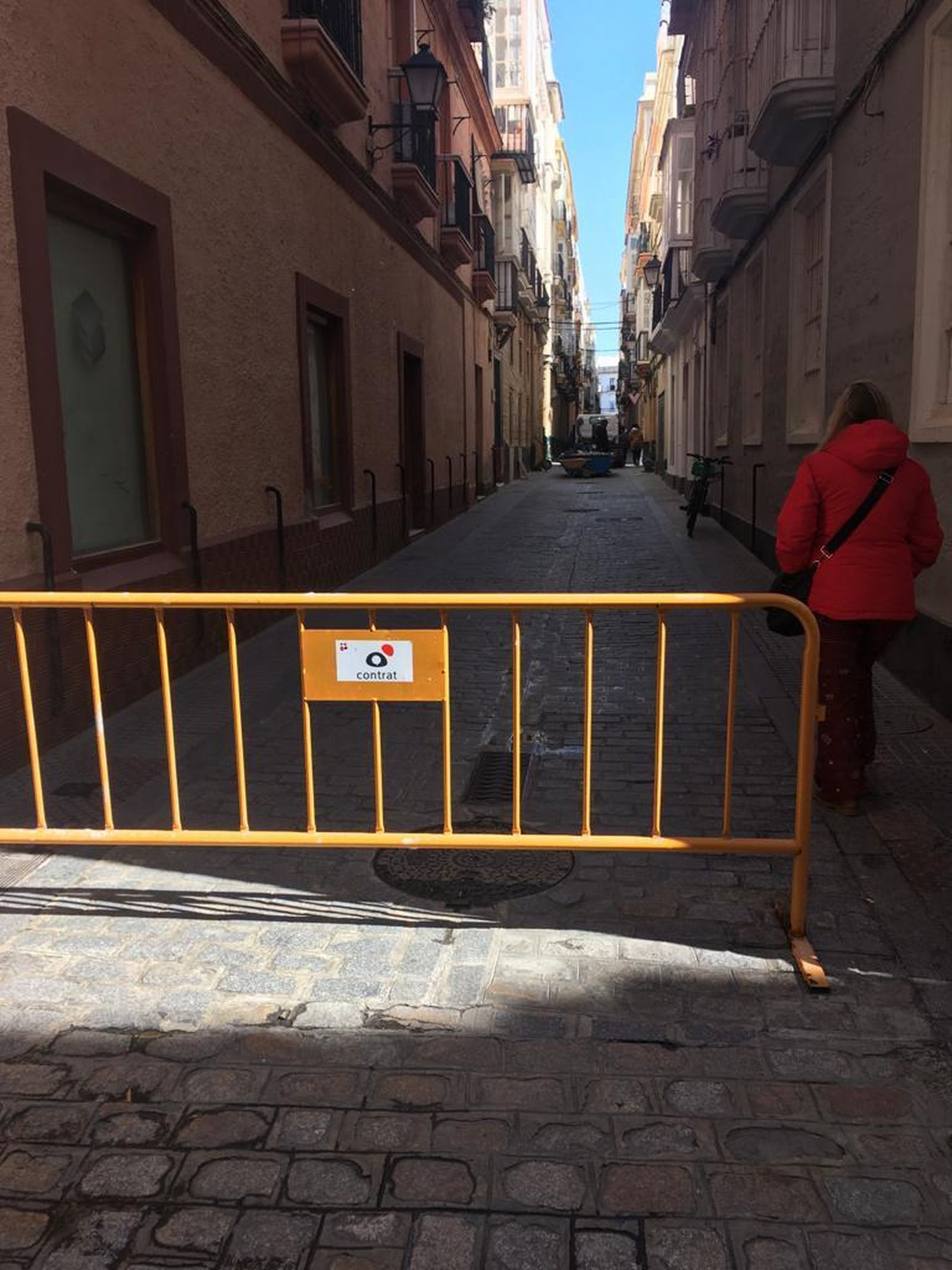 La calle Manuel Rancés la cierran a diario
