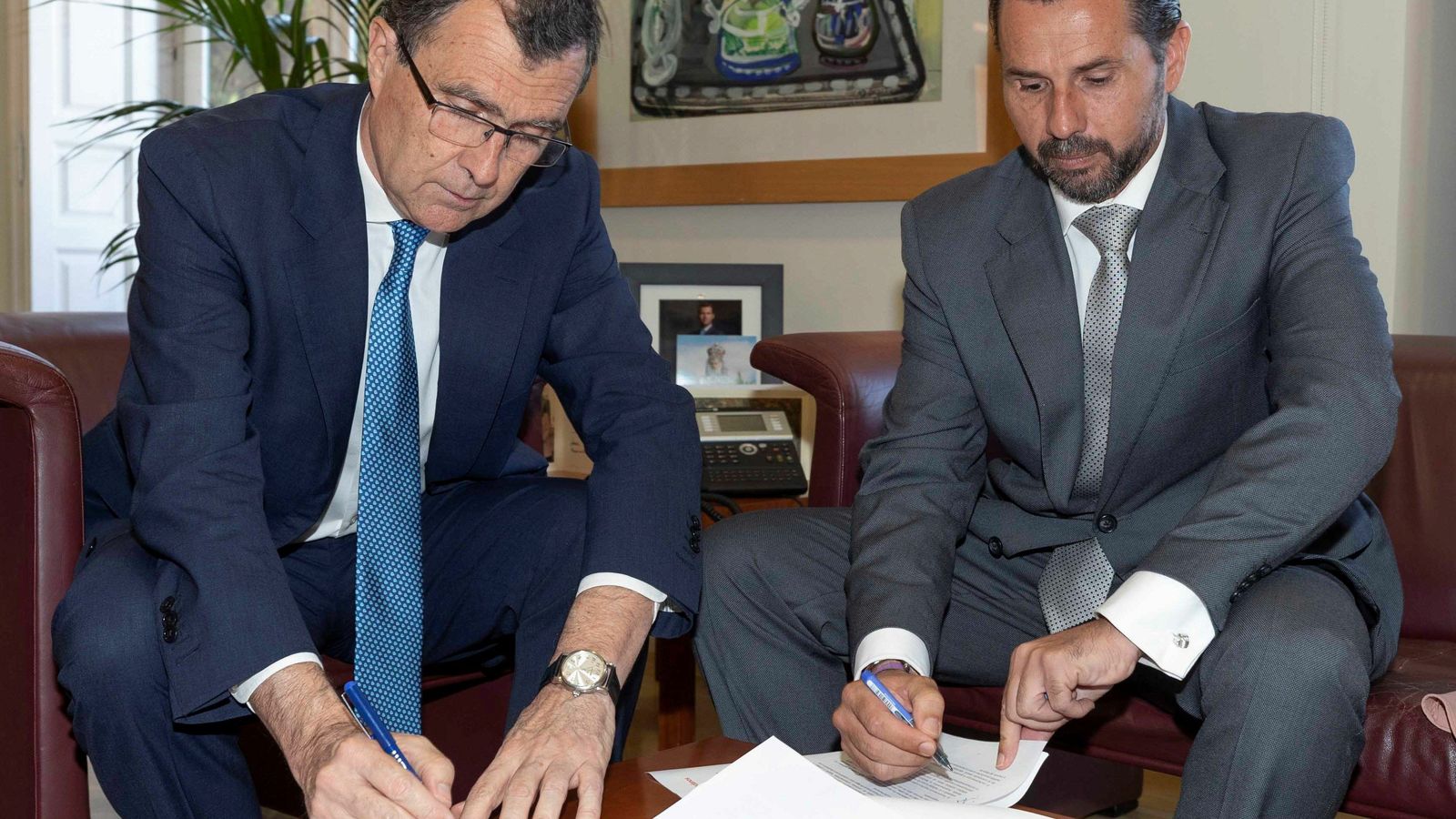 José Ballesta (i), alcalde de Murcia.