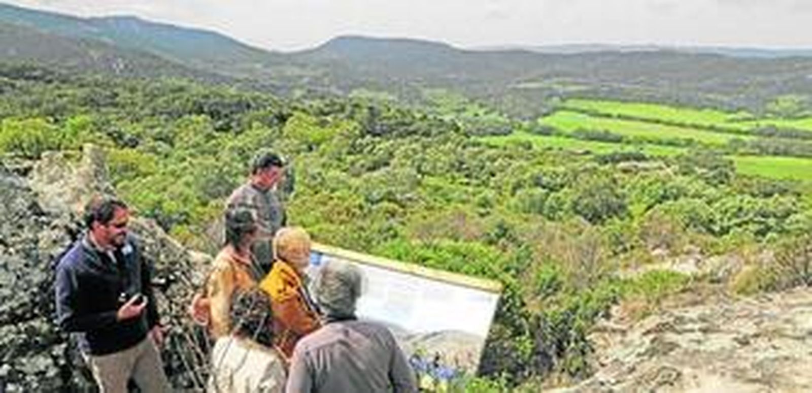 Panel explicativo de la panorámica 'Tajo Gordo' ubicado en el mirador.