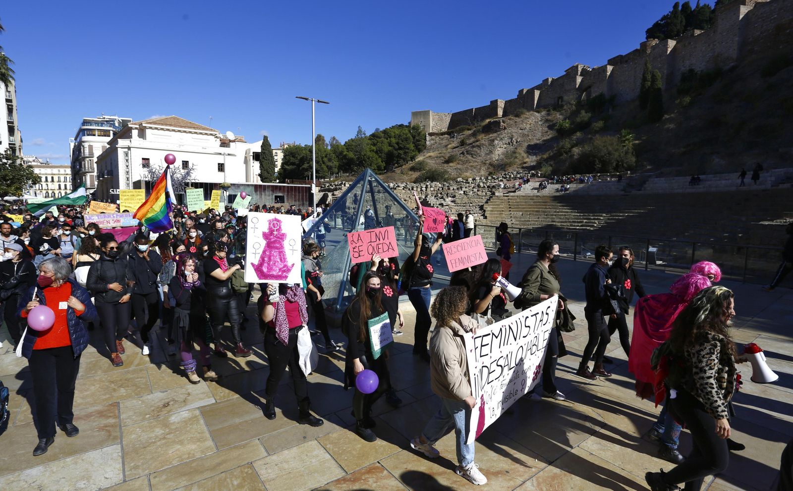 La manifestación de La Casa Invisible de Málaga, en fotos
