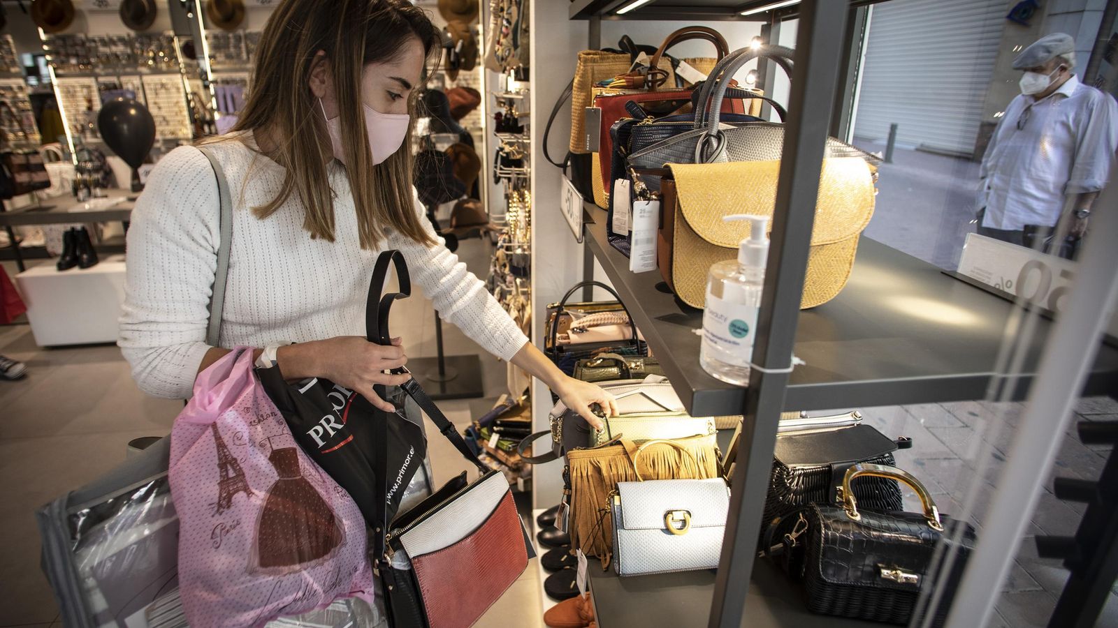 Compras seguras en los comercios de barrio.