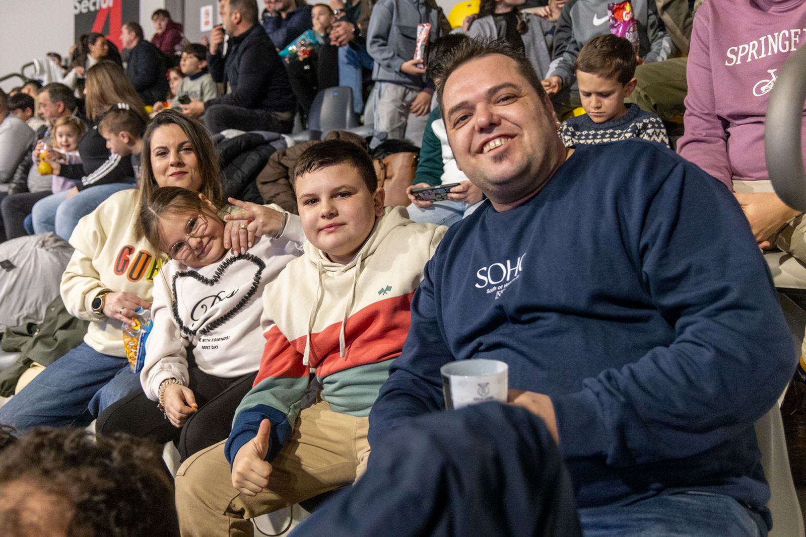 En imágenes: el Olivo Arena vibra con piruetas y motor en estado puro en el Soloflow Freestyle (1)