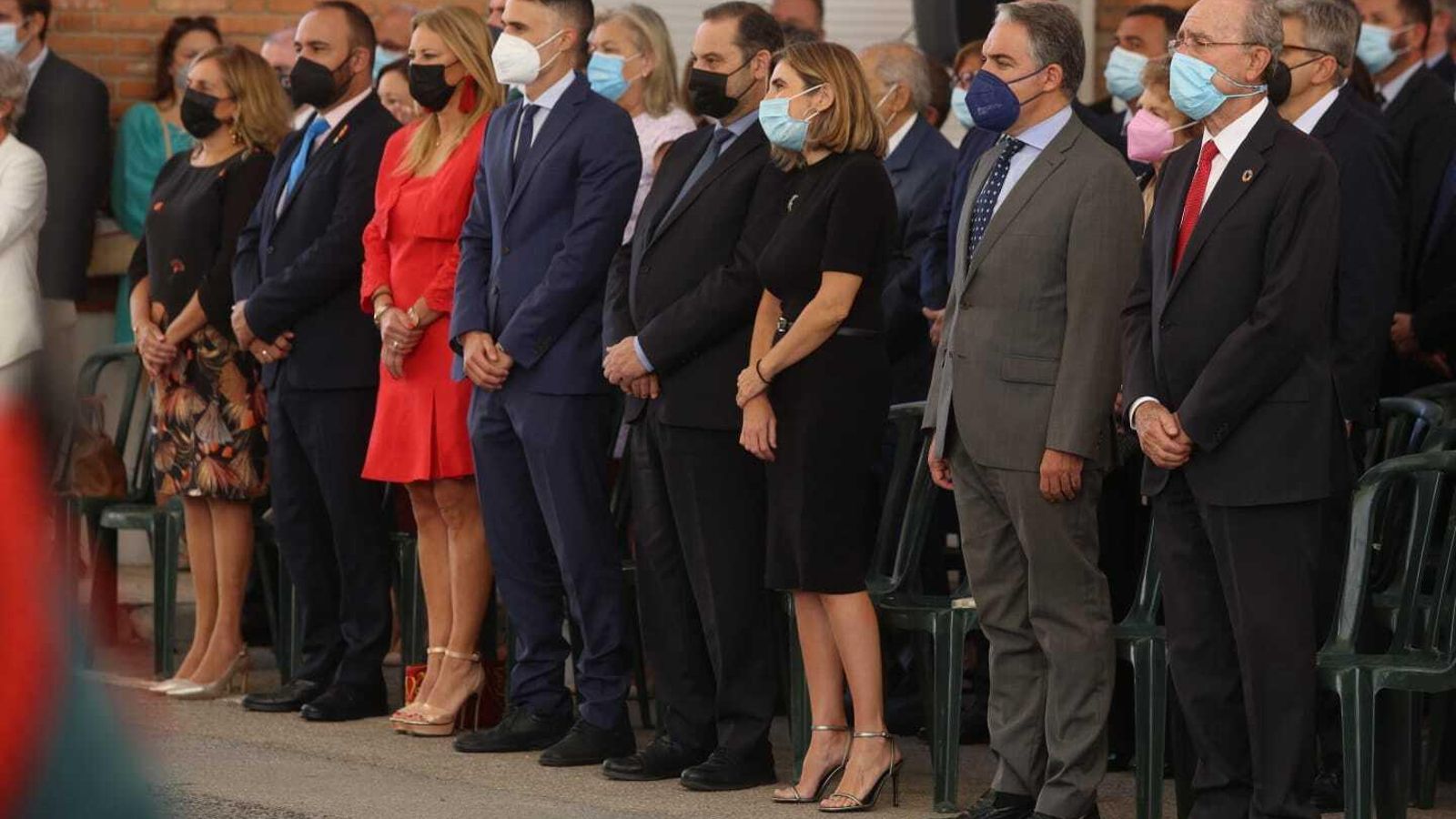 Autoridades presentes en el acto.