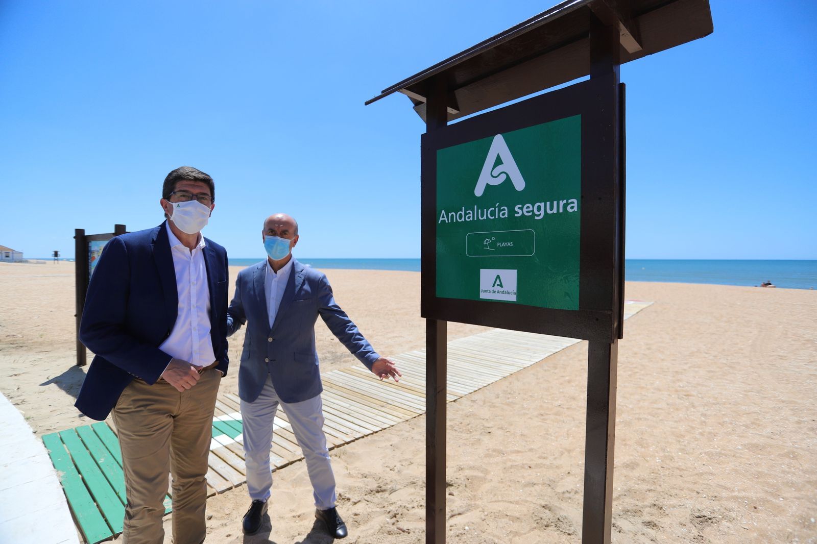 Imágenes de la vista de Juán Marín a las playas de la Antilla