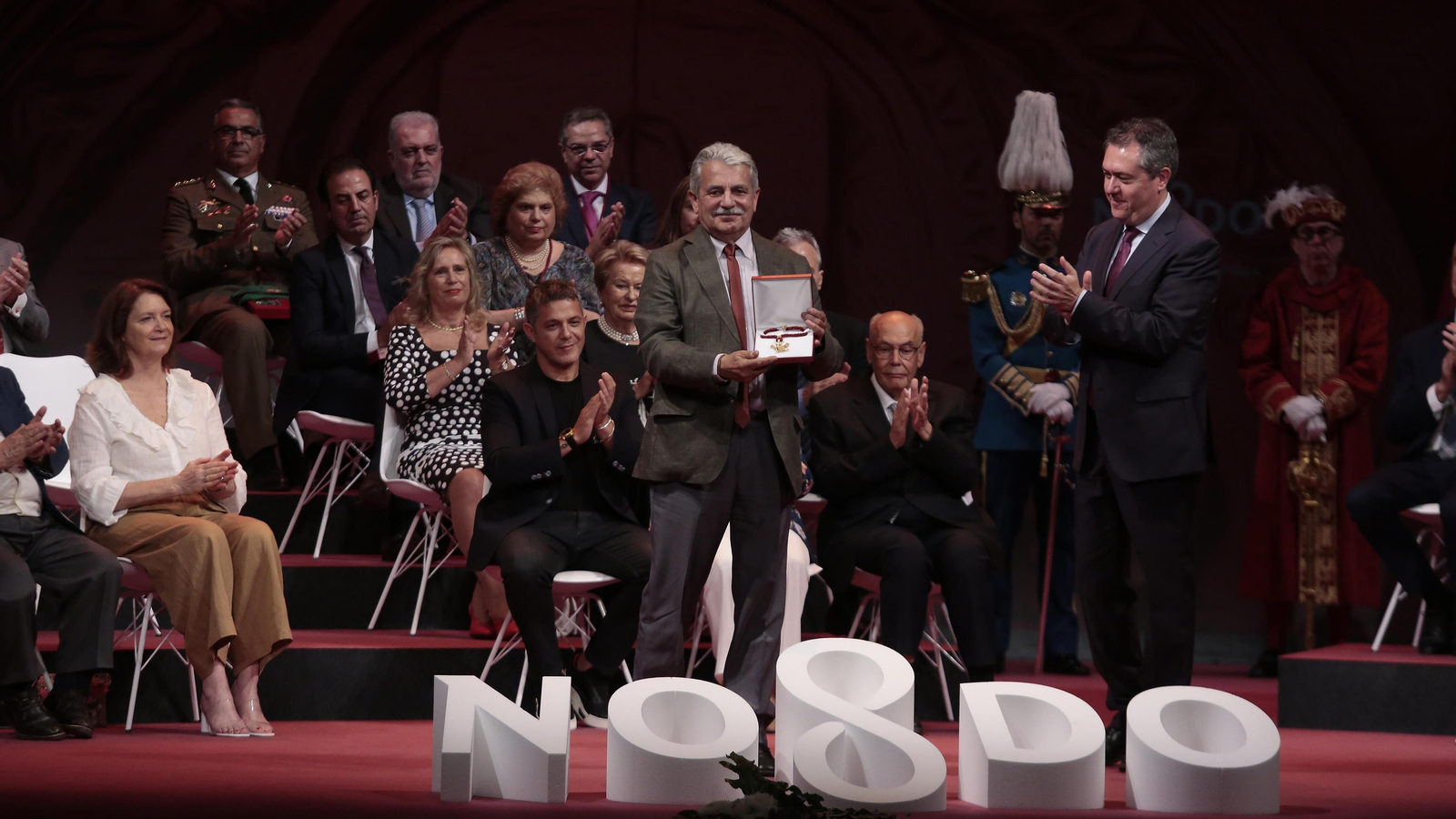 Las imágenes de la entrega de las Medallas de Sevilla