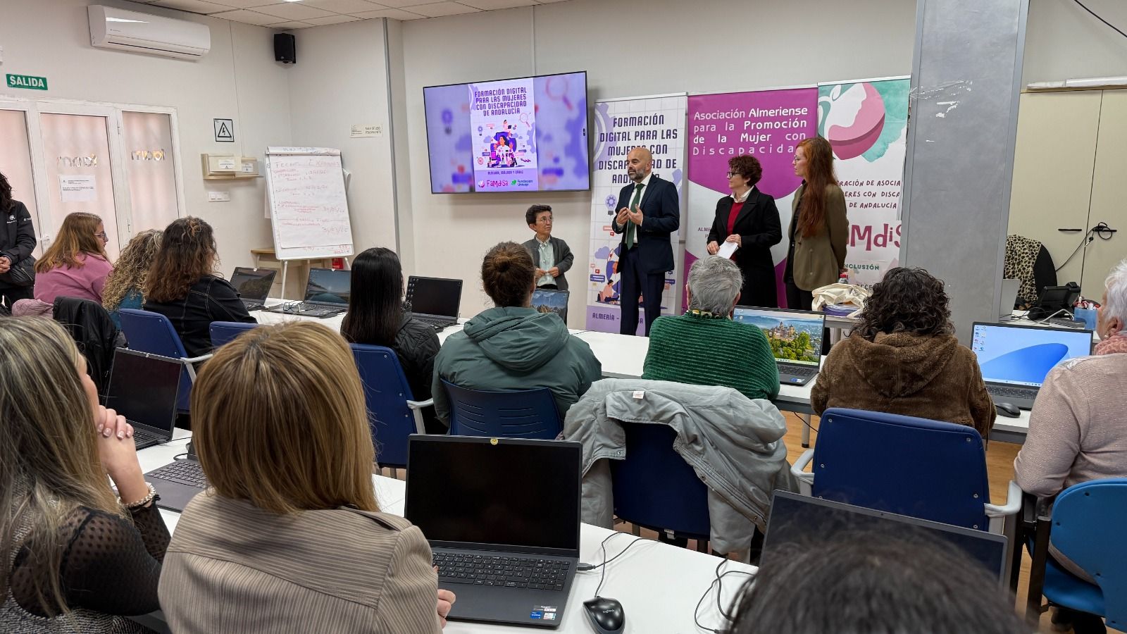 Proyecto ‘formación digital para mujeres con discapacidad de Andalucía