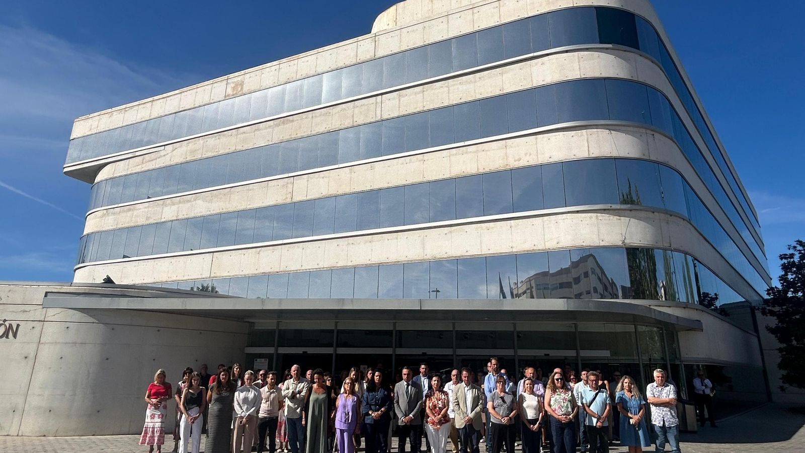 Minuto de silencio en la Diputación de Granada