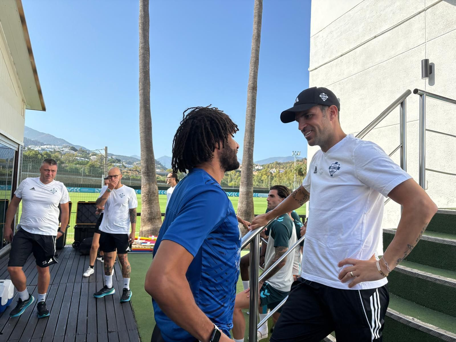 Cesc Fábregas y Fekir, entre los VIPS de Marbella antes del Málaga CF-Al-Wrakh