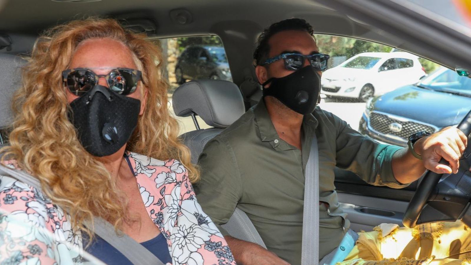 Rocío Carrasco y Fidel Albiac, a su llegada a la casa de María Teresa Campos este jueves.