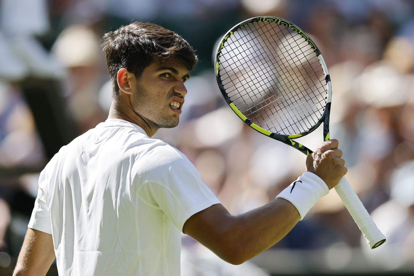 Las imágenes del debut de Alcaraz en Wimbledon y del resto de la jornada