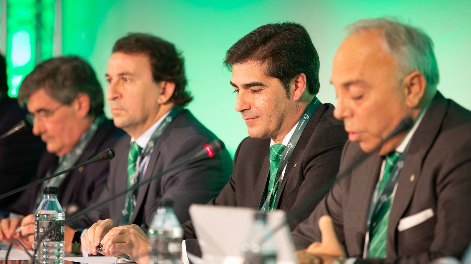 Ángel Haro, en un momento de la Junta.