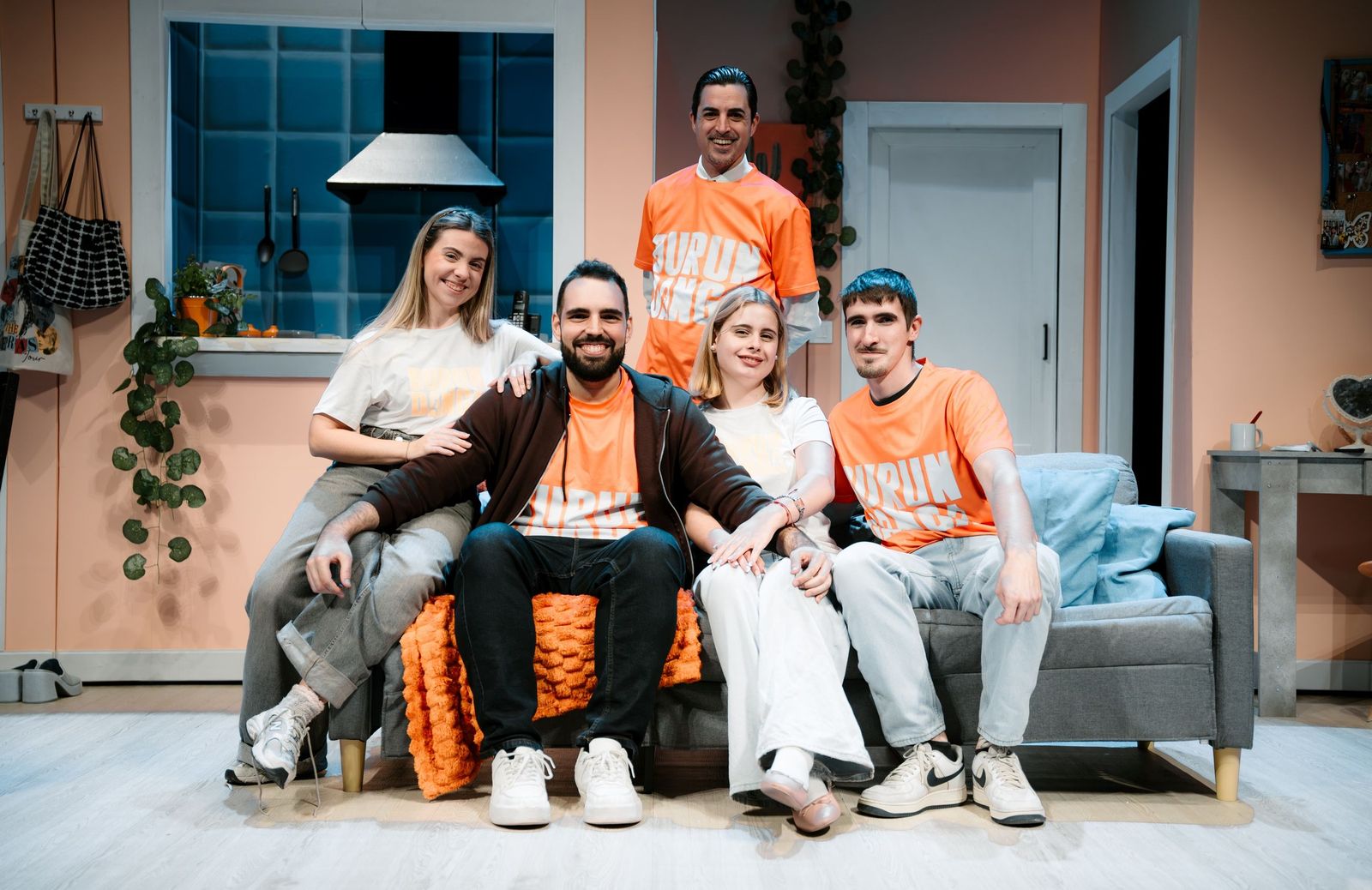 Actores de reparto de la obra ‘Burundanga’ en el Teatro Apolo.