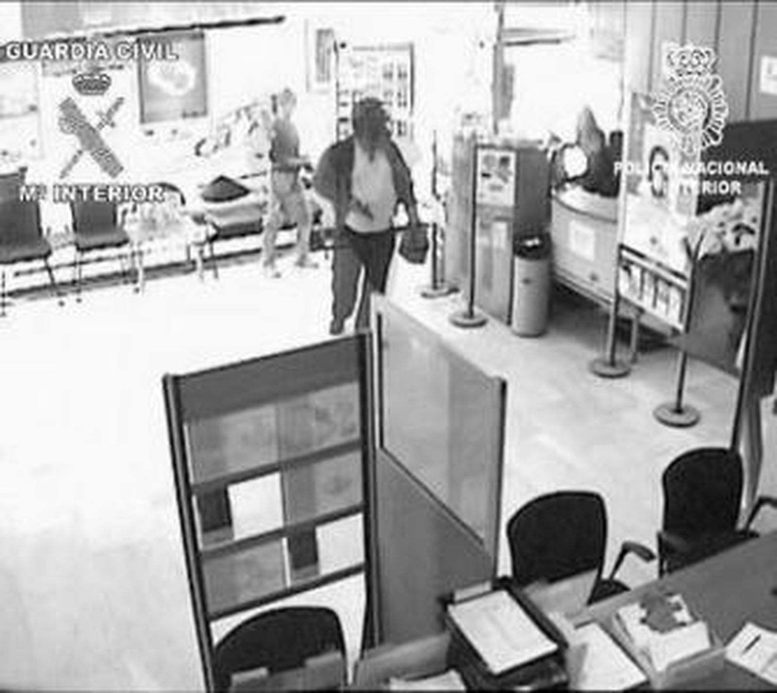 Un atracador en una imagen captada por videocámara.