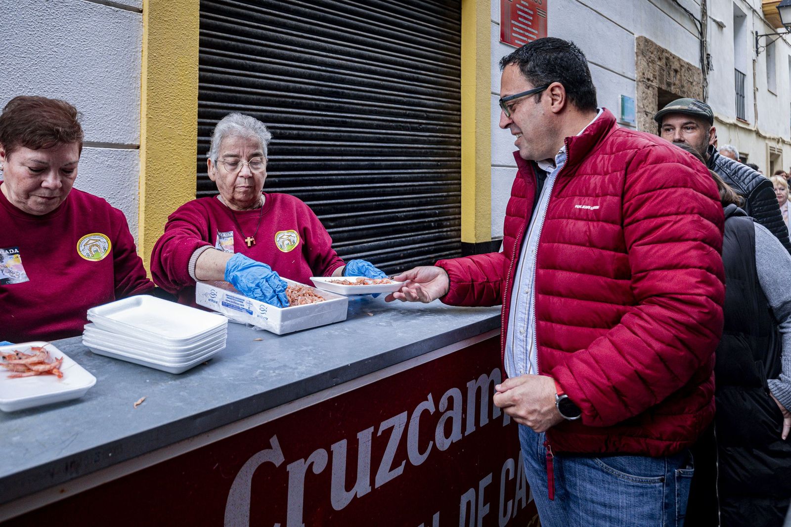 Las imágenes de la erizada popular del Carnaval de Cádiz 2026