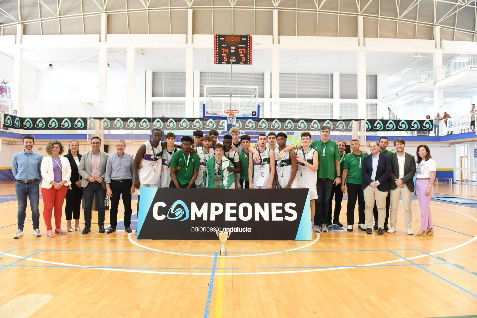 Unicaja - Real Betis, las mejores fotos de la final del Campeonato de Andalucía junior