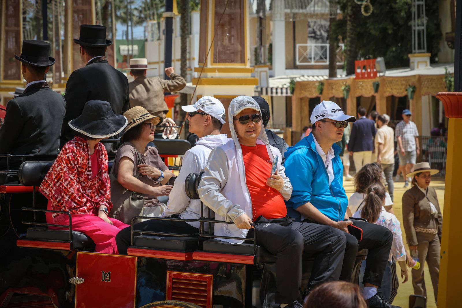 Búscate en las fotos  del jueves en la Feria de Jerez