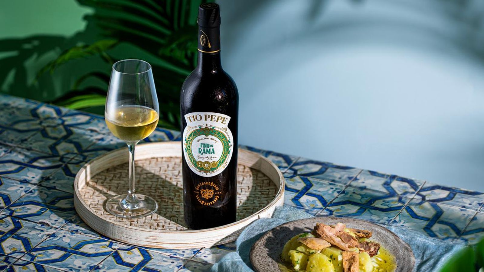 Tío Pepe en Rama 2024 con patatas aliñadas.